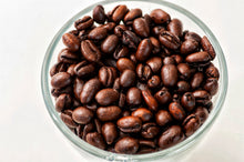 Load image into Gallery viewer, Four bags of 7oz  bag of 100% Kona Peaberry Coffee
